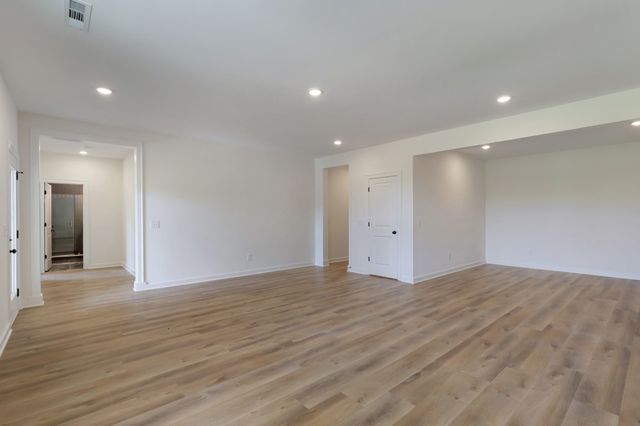 1117 Sage St, Thompsons Station, TN 37179