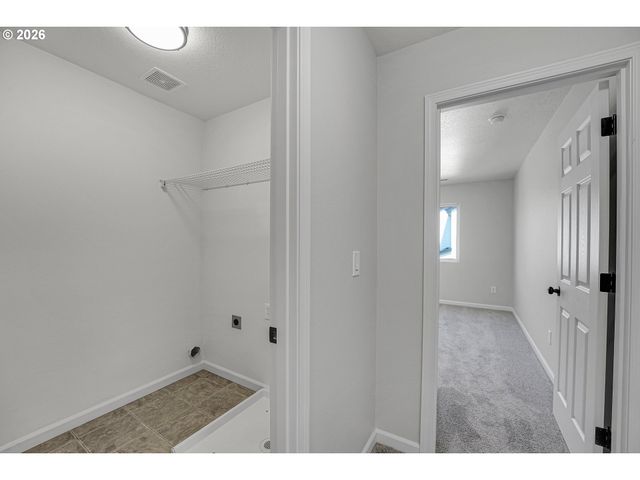3730 Se OAKLEAF St, Hillsboro, OR 97123