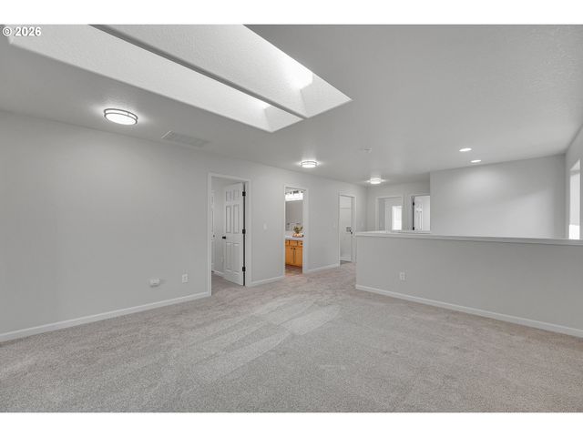 3730 Se OAKLEAF St, Hillsboro, OR 97123