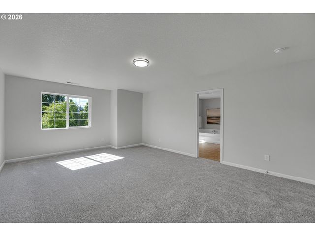 3730 Se OAKLEAF St, Hillsboro, OR 97123