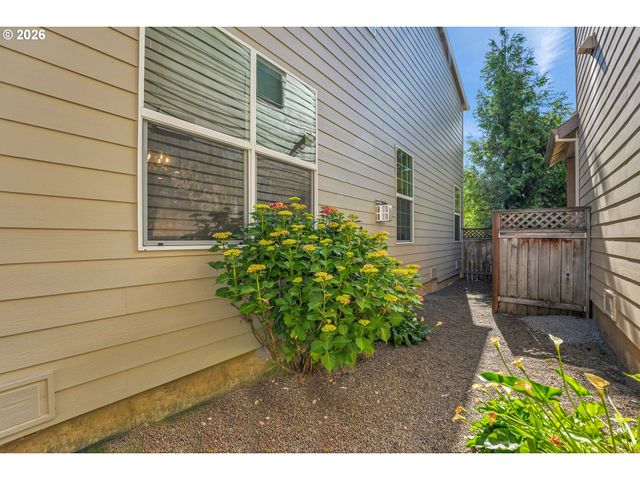 3730 Se OAKLEAF St, Hillsboro, OR 97123