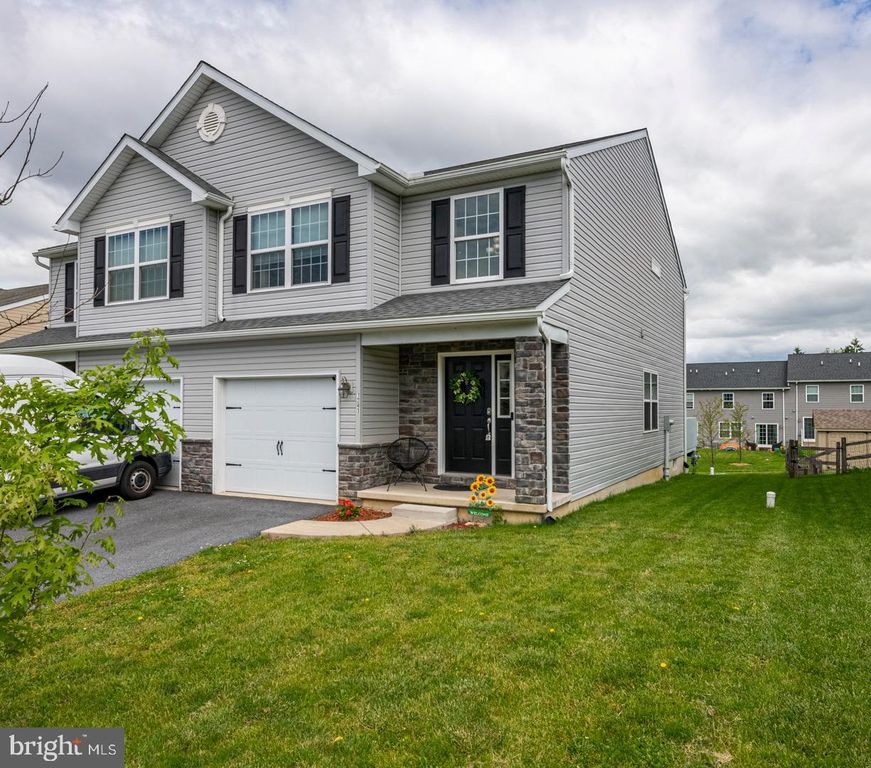 1243 FAIRMONT AVE, Temple, PA 19560