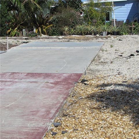 4958 Mullette LN, St. James City, FL 33956