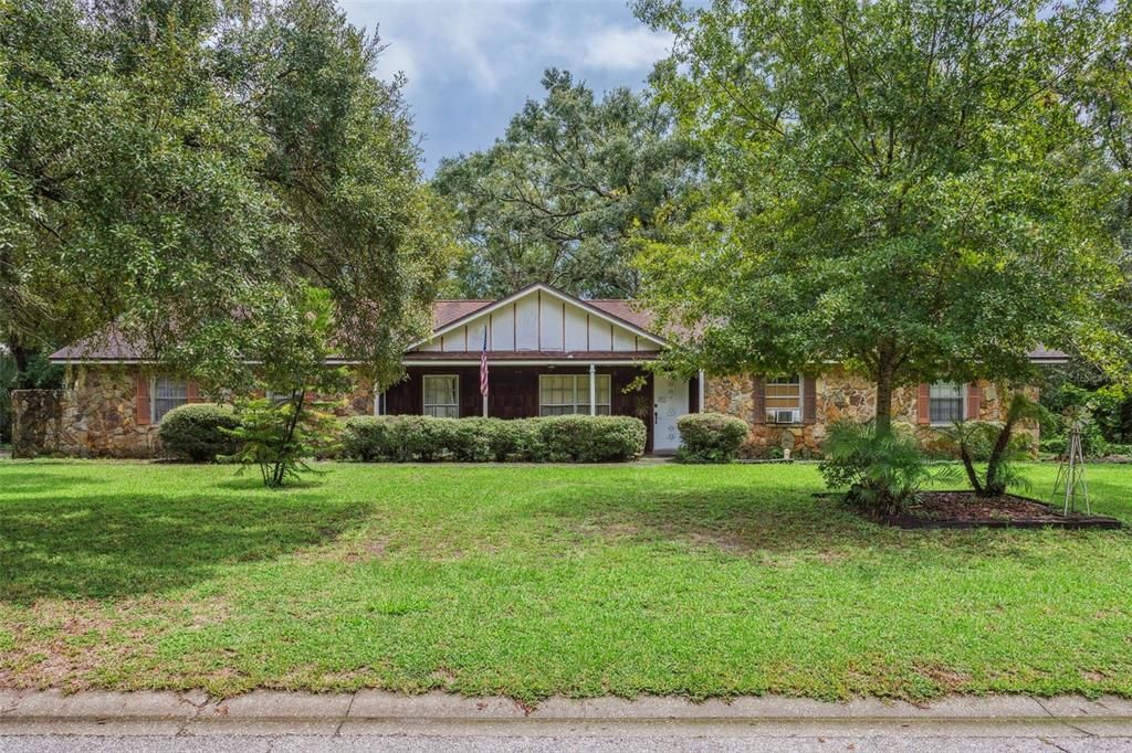15509 WALDEN AVENUE, Tampa, FL 33618
