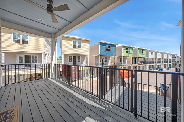 951 W Lagoon Avenue E, Gulf Shores, AL 36542