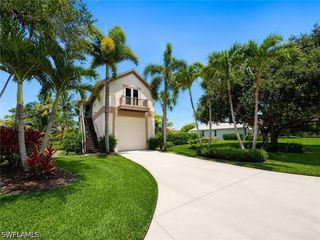10919 Parnu ST B, Naples, FL 34109