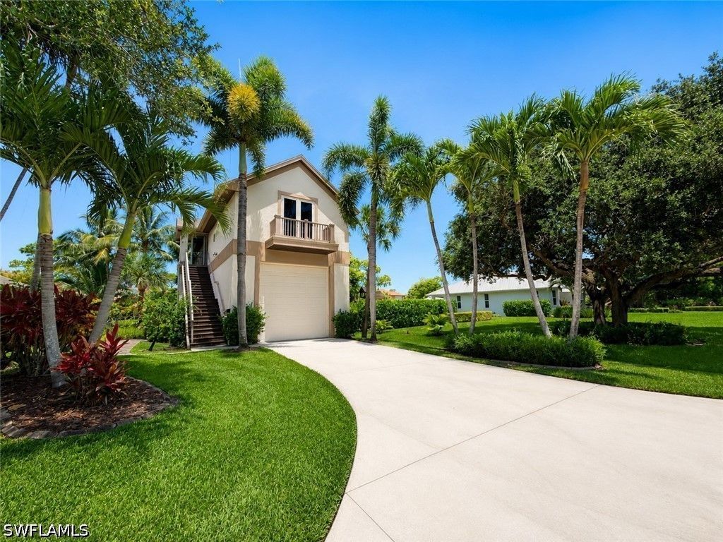 10919 Parnu ST B, Naples, FL 34109
