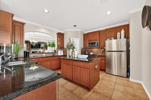 3418 Skyline Village Drive, Houston, TX 77057
