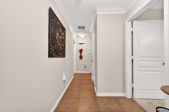 3418 Skyline Village Drive, Houston, TX 77057