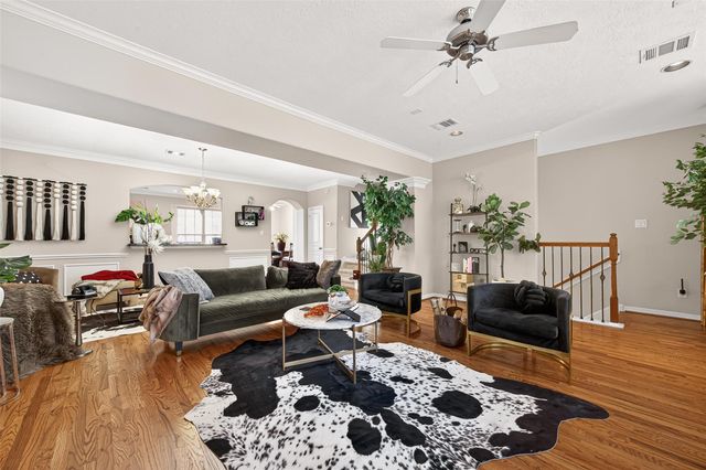 3418 Skyline Village Drive, Houston, TX 77057