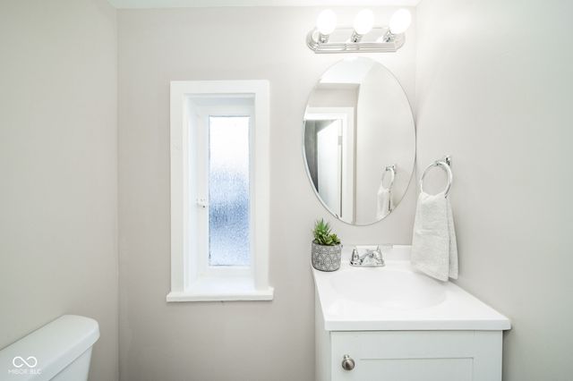 1633 W 10th Street, Anderson, IN 46016