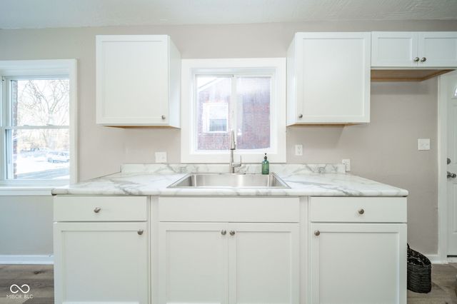 1633 W 10th Street, Anderson, IN 46016