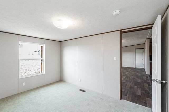 9410 Sunrise Rd, Red Boiling Springs, TN 37150