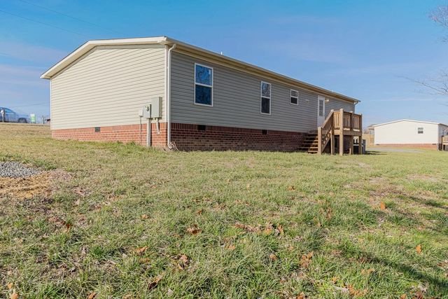 9410 Sunrise Rd, Red Boiling Springs, TN 37150