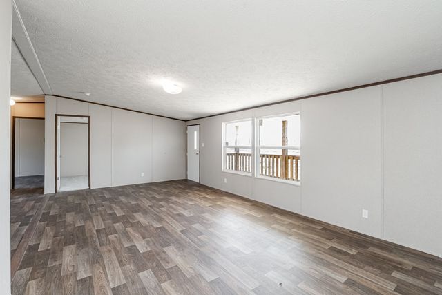 9410 Sunrise Rd, Red Boiling Springs, TN 37150