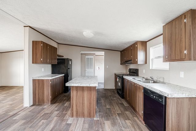 9410 Sunrise Rd, Red Boiling Springs, TN 37150