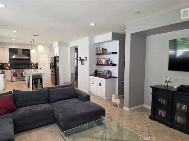 5448 Biella Court, Fontana, CA 92336
