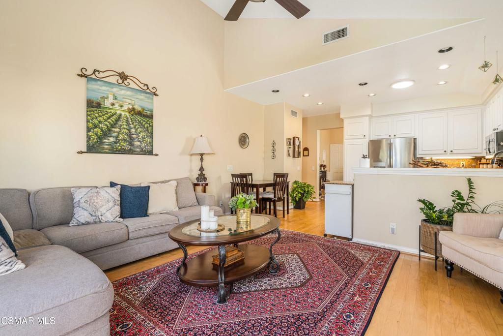 542 Timberwood Avenue, Thousand Oaks, CA 91360 — photo 3