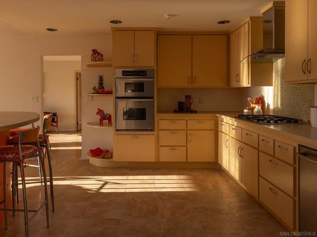 16532 Los Morros, Rancho Santa Fe, CA 92067