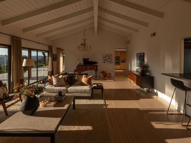 16532 Los Morros, Rancho Santa Fe, CA 92067