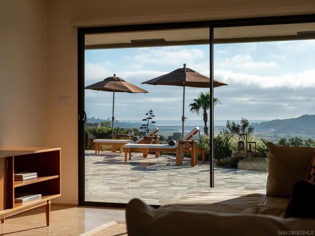 16532 Los Morros, Rancho Santa Fe, CA 92067
