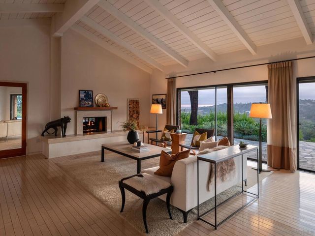 16532 Los Morros, Rancho Santa Fe, CA 92067