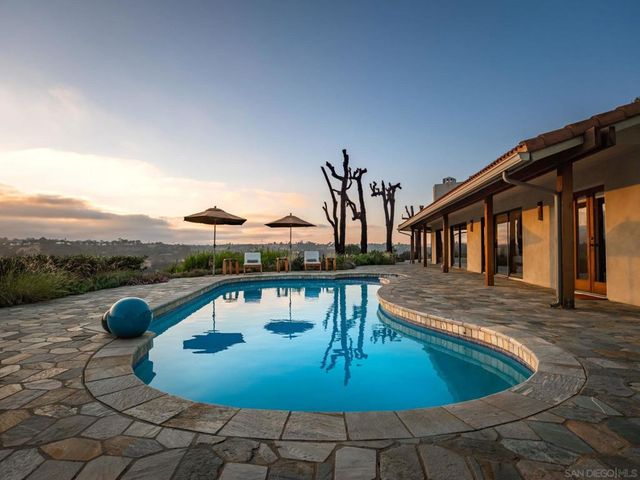 16532 Los Morros, Rancho Santa Fe, CA 92067