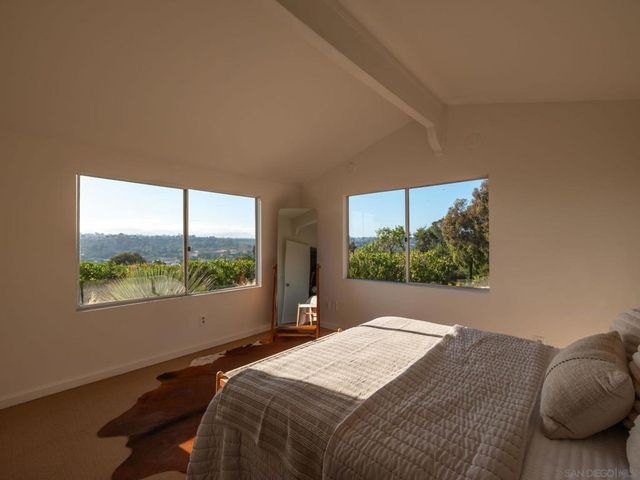 16532 Los Morros, Rancho Santa Fe, CA 92067