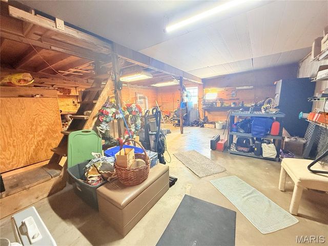 2110 State Highway OO, Farmington, MO 63640