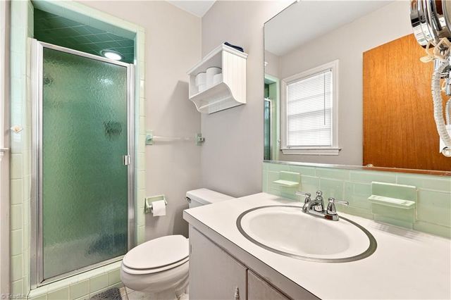 1011 W Mountain Street, Kernersville, NC 27284