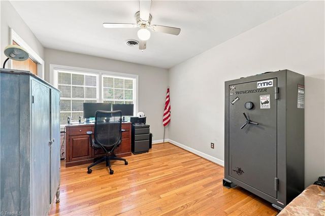 1011 W Mountain Street, Kernersville, NC 27284