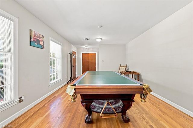 1011 W Mountain Street, Kernersville, NC 27284