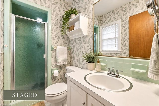 1011 W Mountain Street, Kernersville, NC 27284