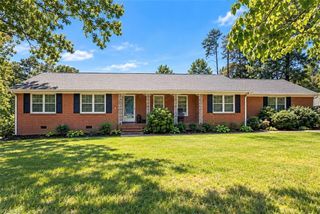 1011 W Mountain Street, Kernersville, NC 27284