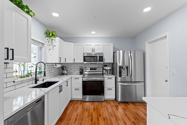 6711 NW 28th Avenue, Fort Lauderdale, FL 33309