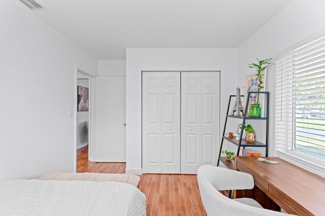 6711 NW 28th Avenue, Fort Lauderdale, FL 33309