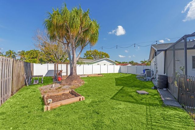 6711 NW 28th Avenue, Fort Lauderdale, FL 33309