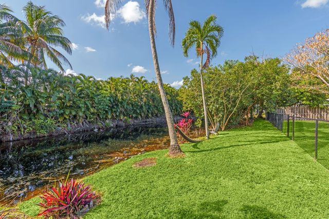 6711 NW 28th Avenue, Fort Lauderdale, FL 33309