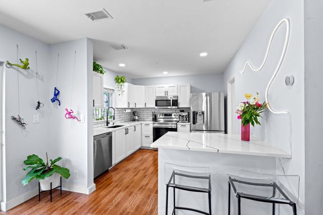 6711 NW 28th Avenue, Fort Lauderdale, FL 33309