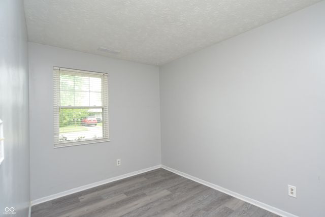 5423 Lobo Drive, Indianapolis, IN 46237