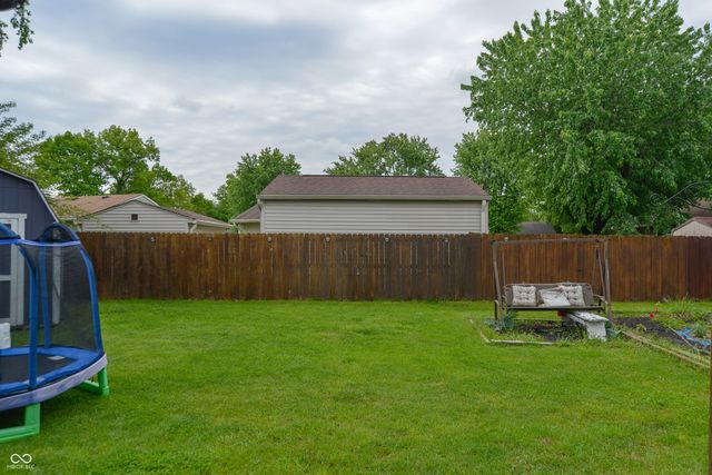 5423 Lobo Drive, Indianapolis, IN 46237