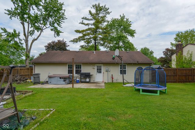 5423 Lobo Drive, Indianapolis, IN 46237