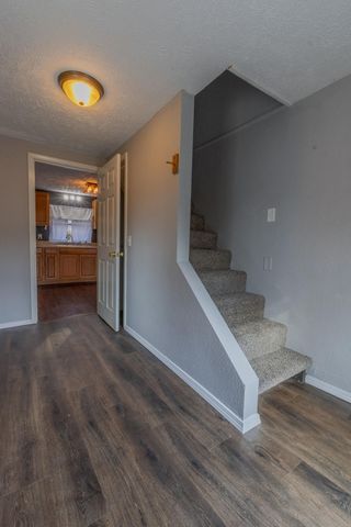 629 S Glenn Avenue, Springfield, MO 65802