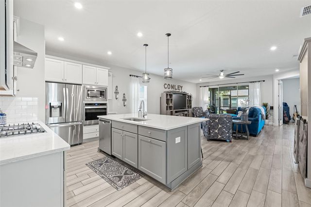 5540 DEL CORONADO DRIVE, Apollo Beach, FL 33572