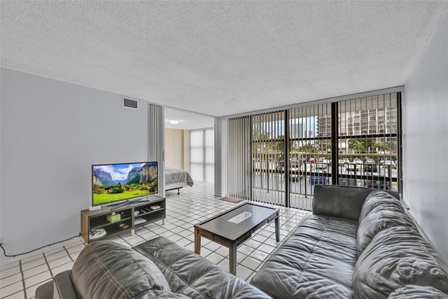 800 Parkview Drive 218, Hallandale Beach, FL 33009