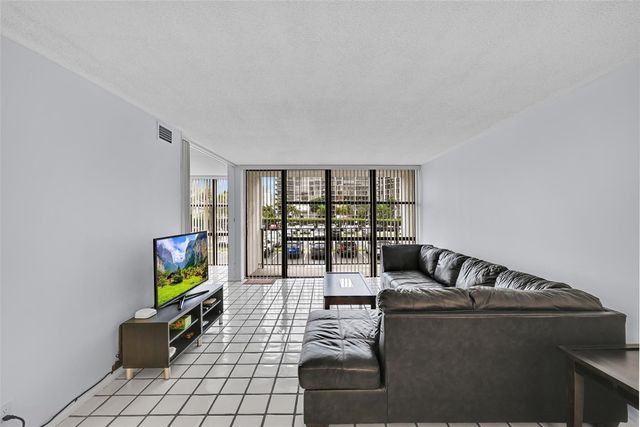 800 Parkview Drive 218, Hallandale Beach, FL 33009