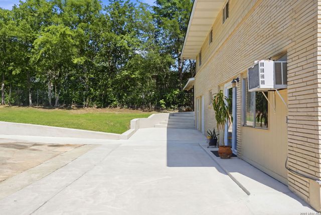 109 ATWATER DR, Castle Hills, TX 78213
