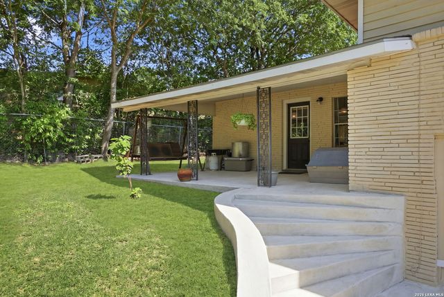 109 ATWATER DR, Castle Hills, TX 78213