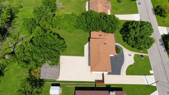 109 ATWATER DR, Castle Hills, TX 78213
