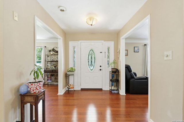 109 ATWATER DR, Castle Hills, TX 78213